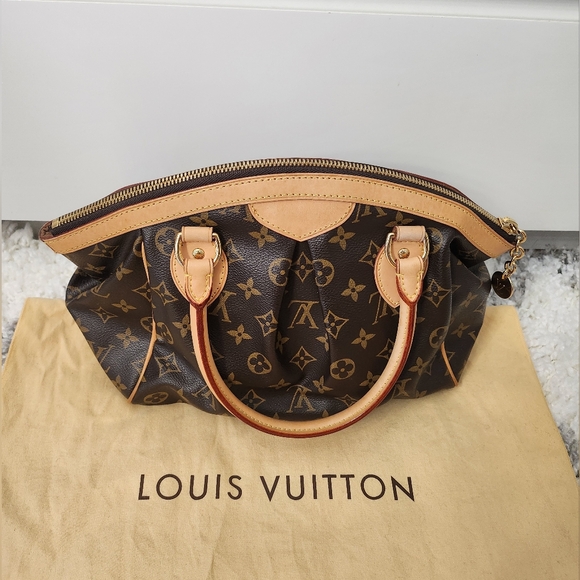 Louis Vuitton Monogram Tivoli PM Handbag - Picture 6 of 15